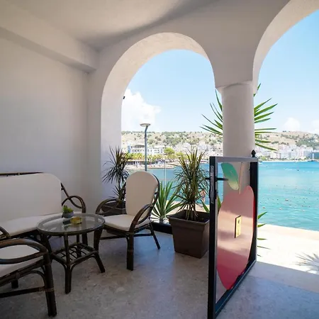Adam & Eve Hotel Sarandë